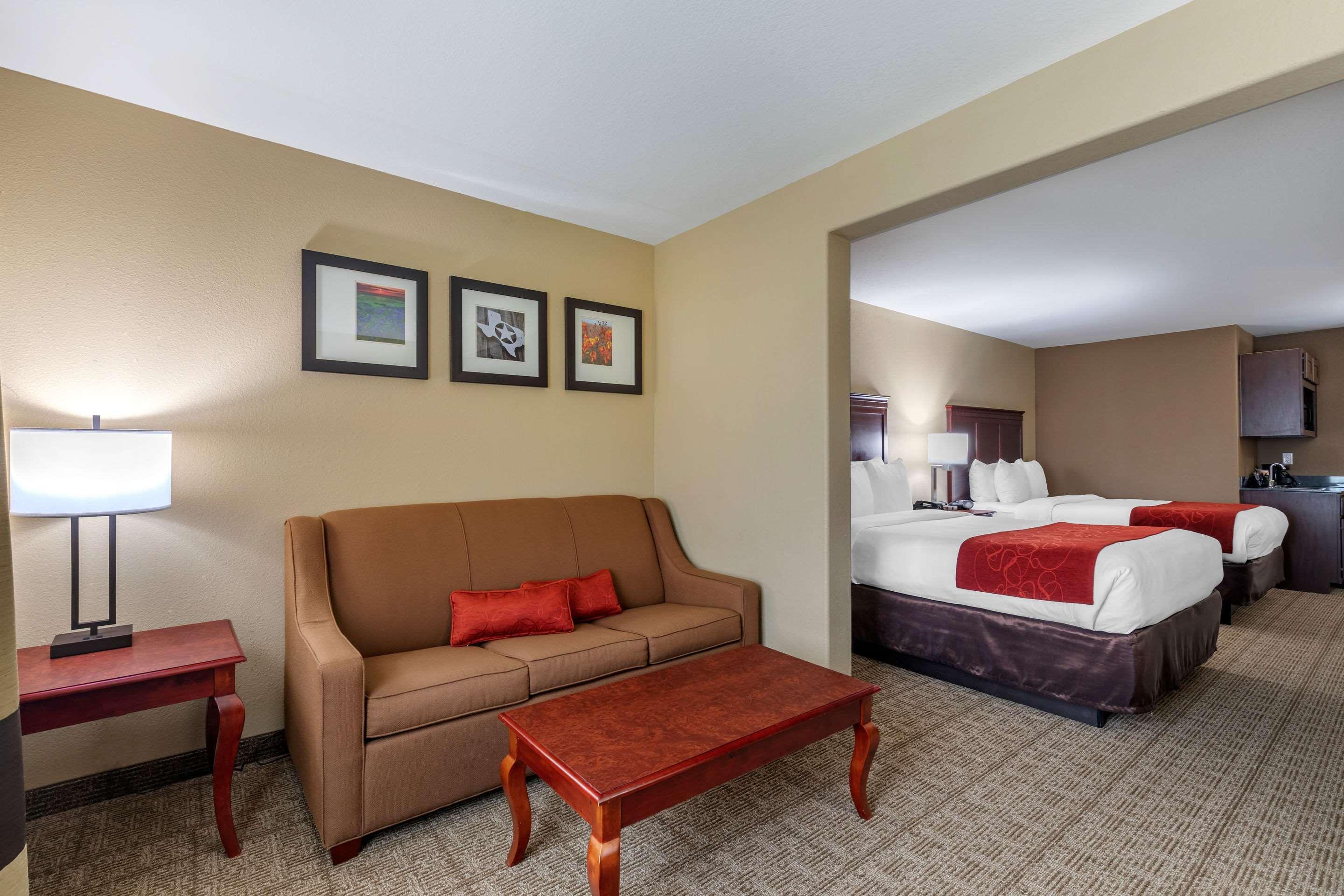 Comfort Suites Ennis Zewnętrze zdjęcie