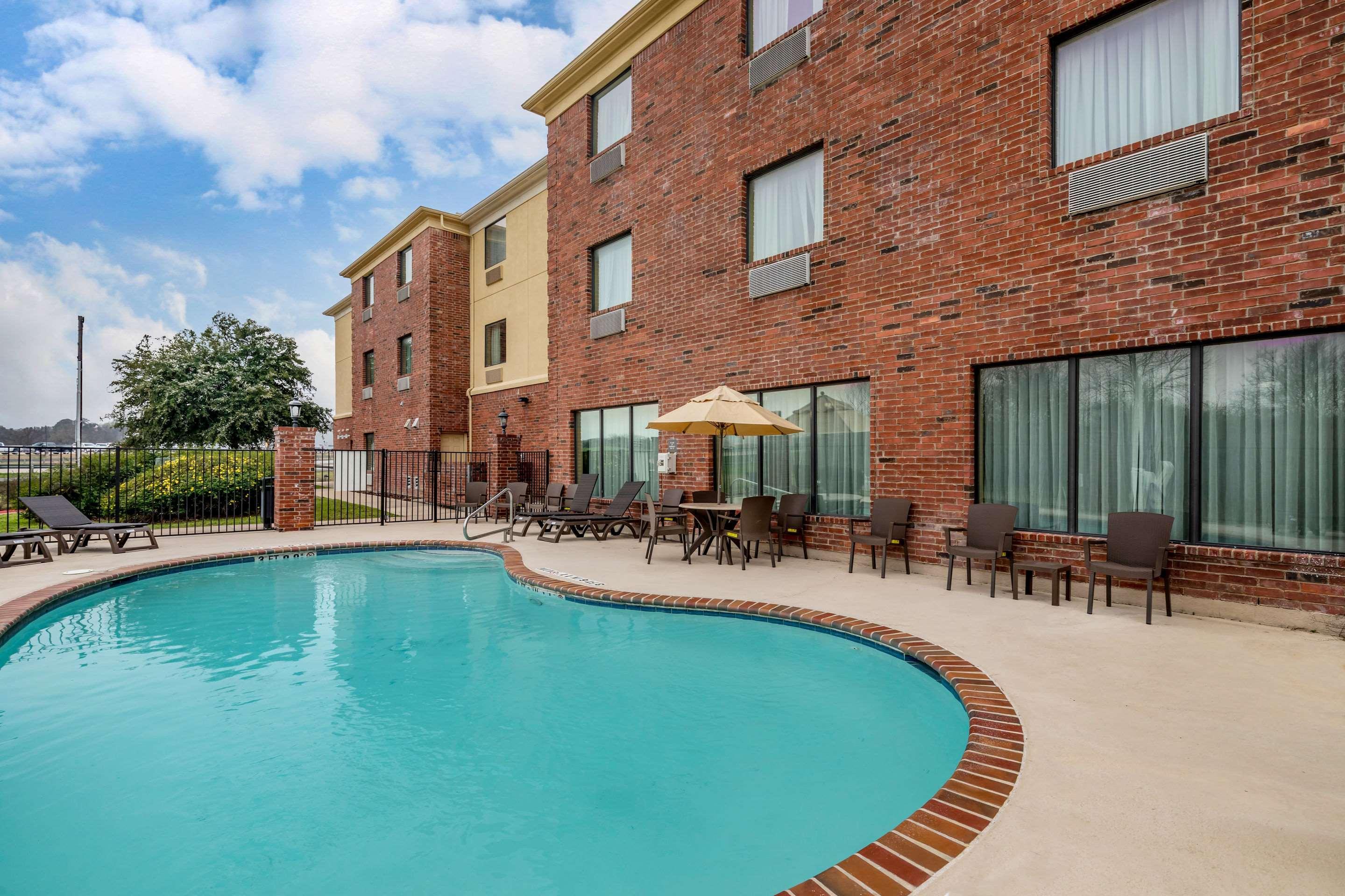 Comfort Suites Ennis Zewnętrze zdjęcie