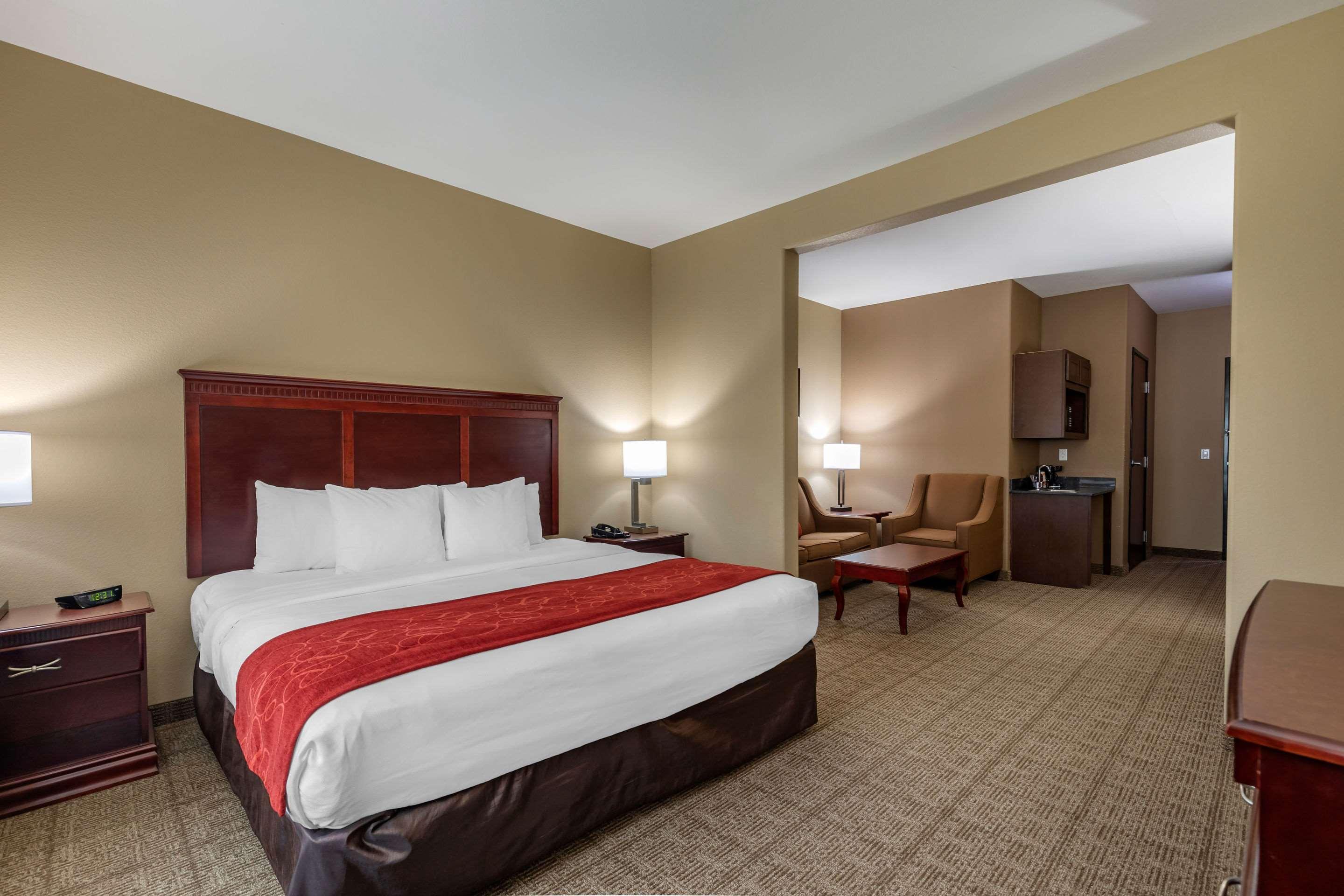 Comfort Suites Ennis Zewnętrze zdjęcie