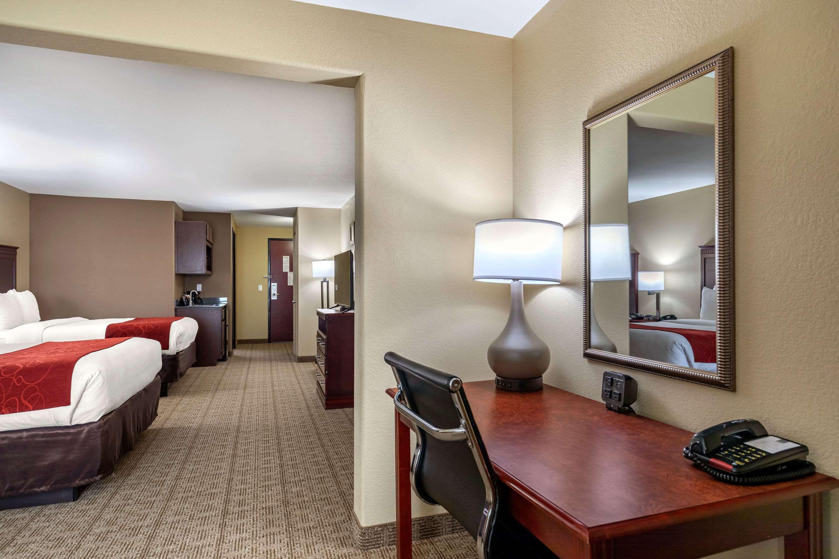Comfort Suites Ennis Zewnętrze zdjęcie