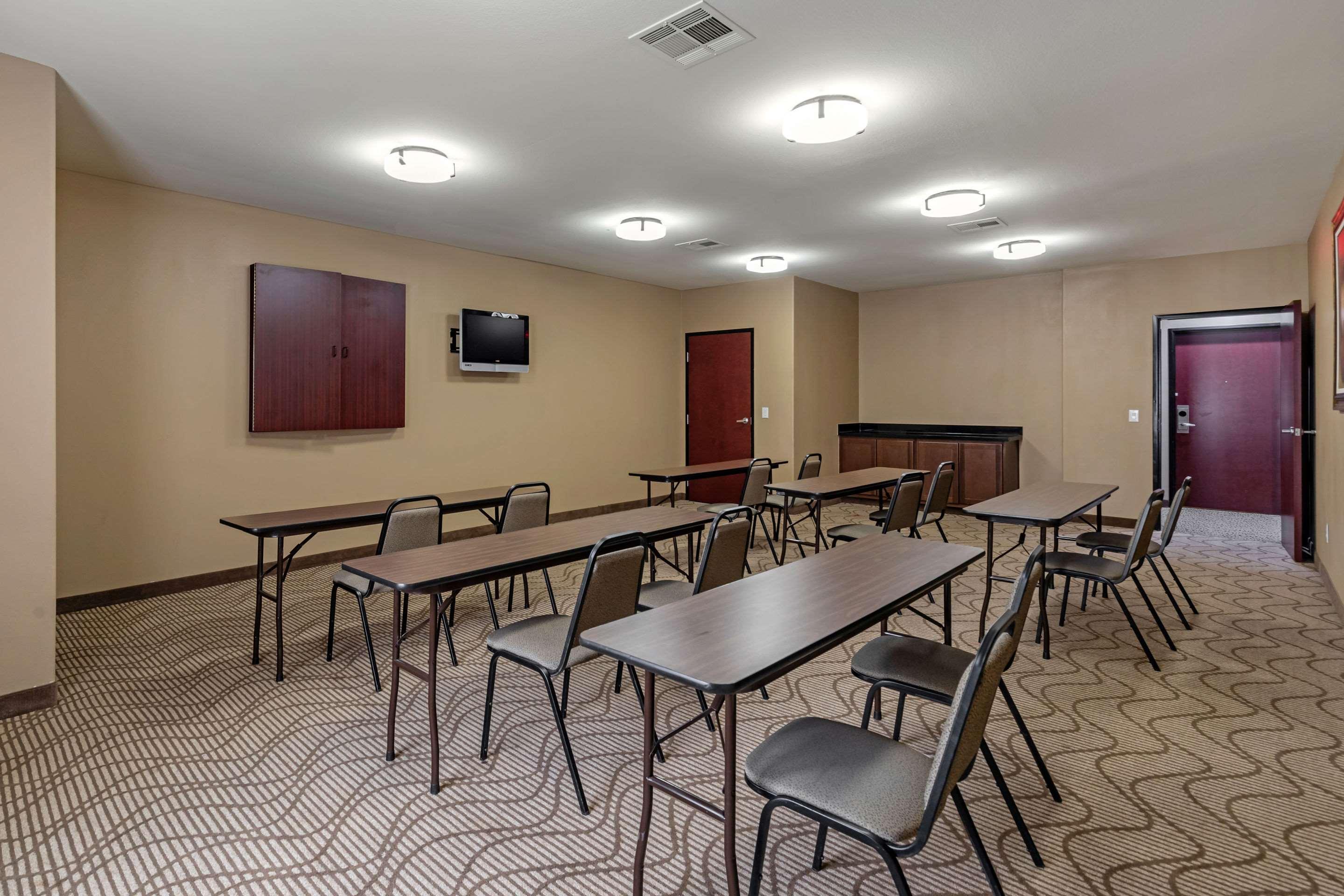 Comfort Suites Ennis Zewnętrze zdjęcie