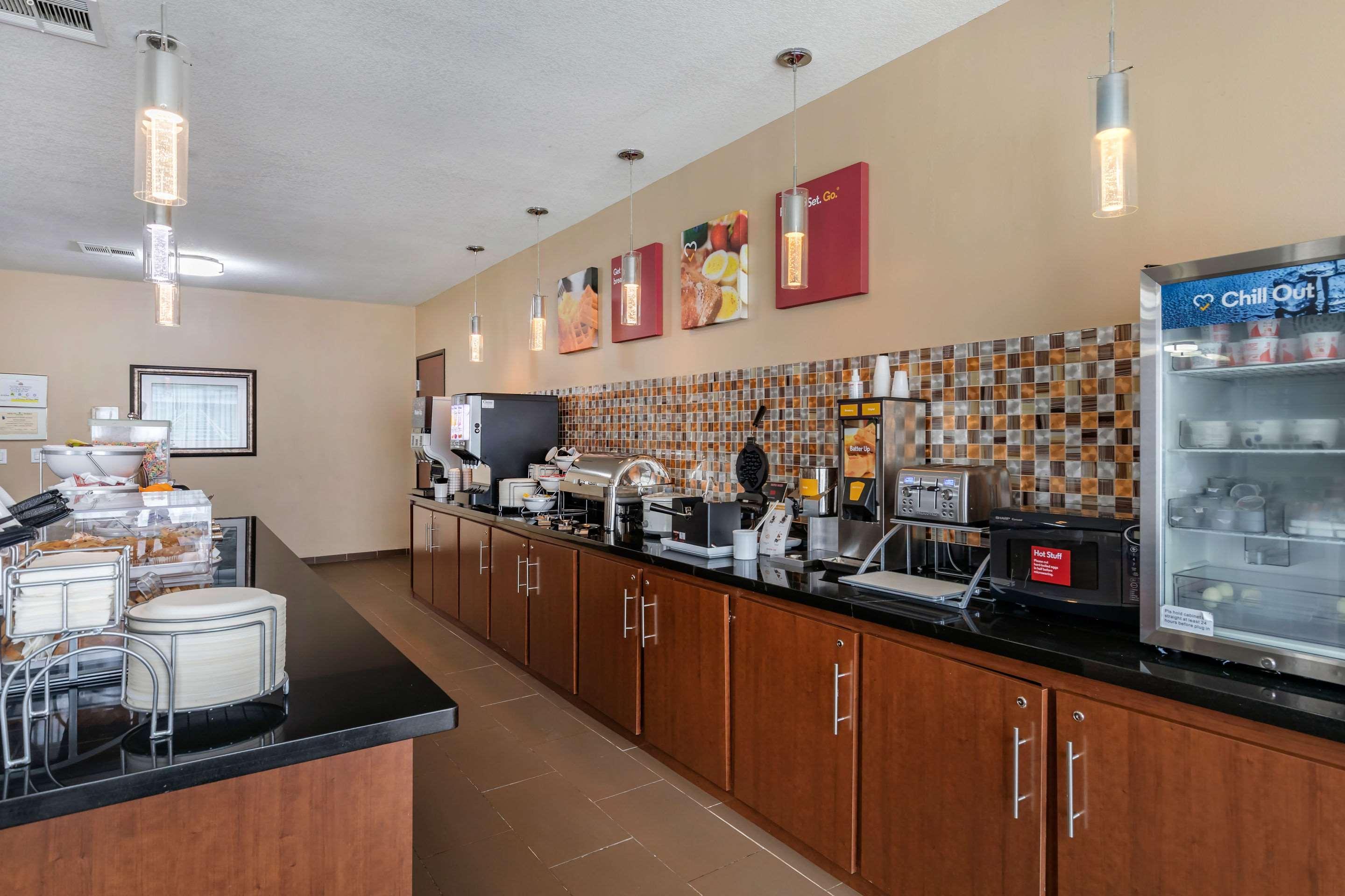 Comfort Suites Ennis Zewnętrze zdjęcie