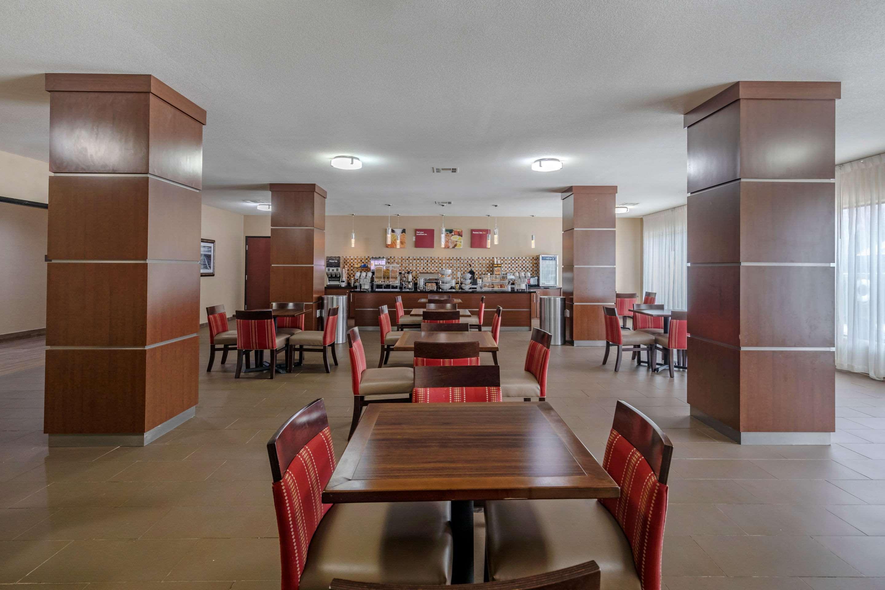 Comfort Suites Ennis Zewnętrze zdjęcie