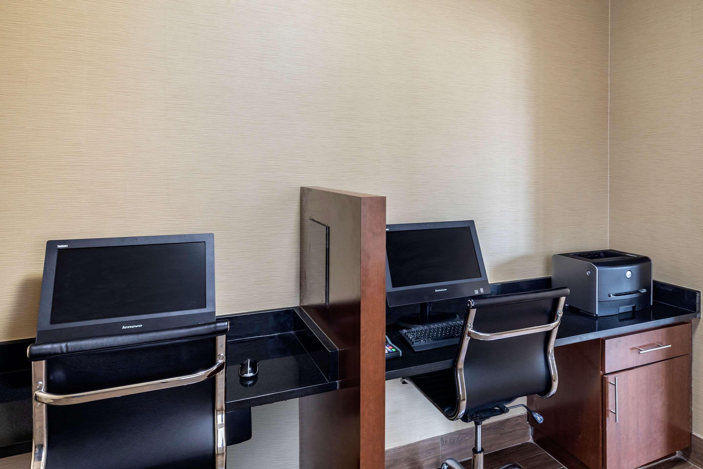 Comfort Suites Ennis Zewnętrze zdjęcie