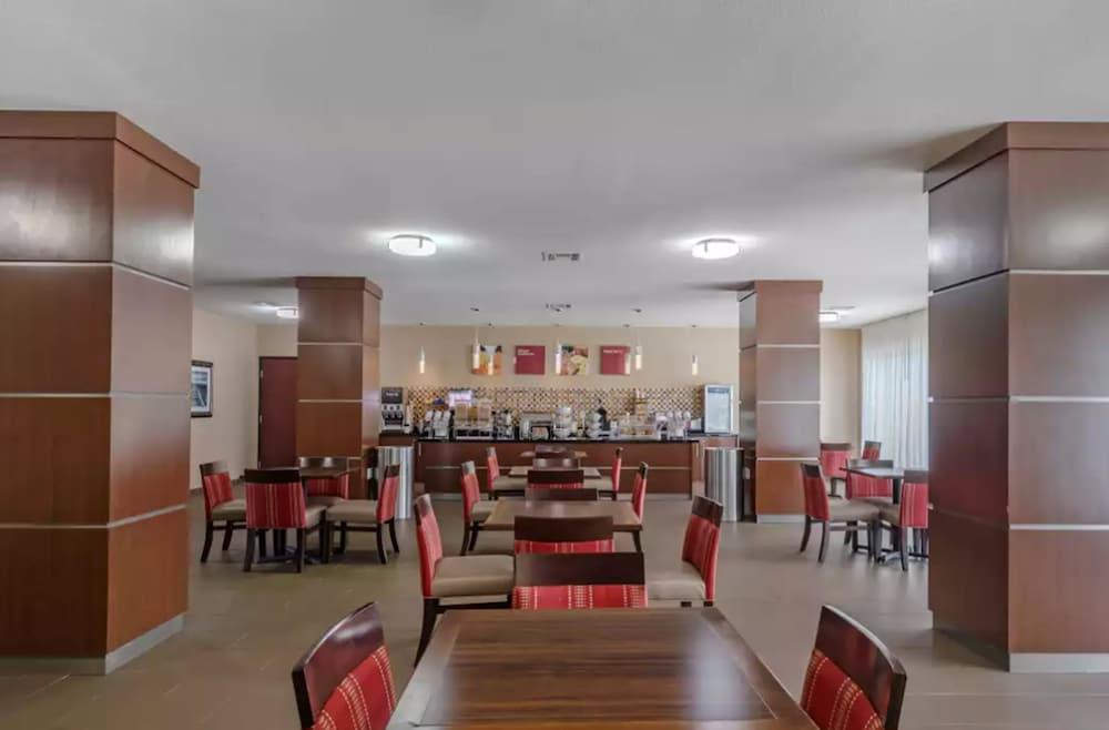 Comfort Suites Ennis Zewnętrze zdjęcie