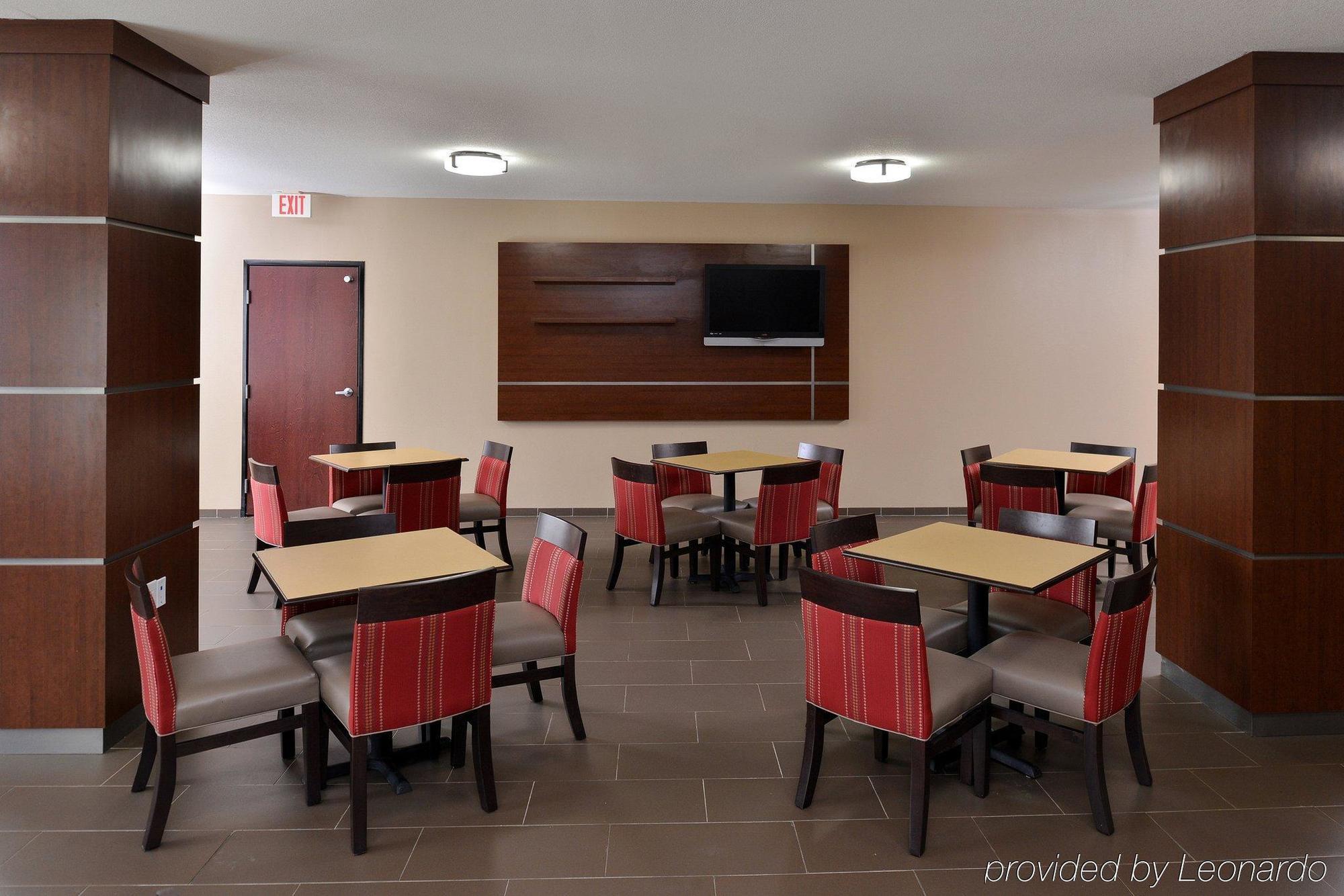 Comfort Suites Ennis Zewnętrze zdjęcie