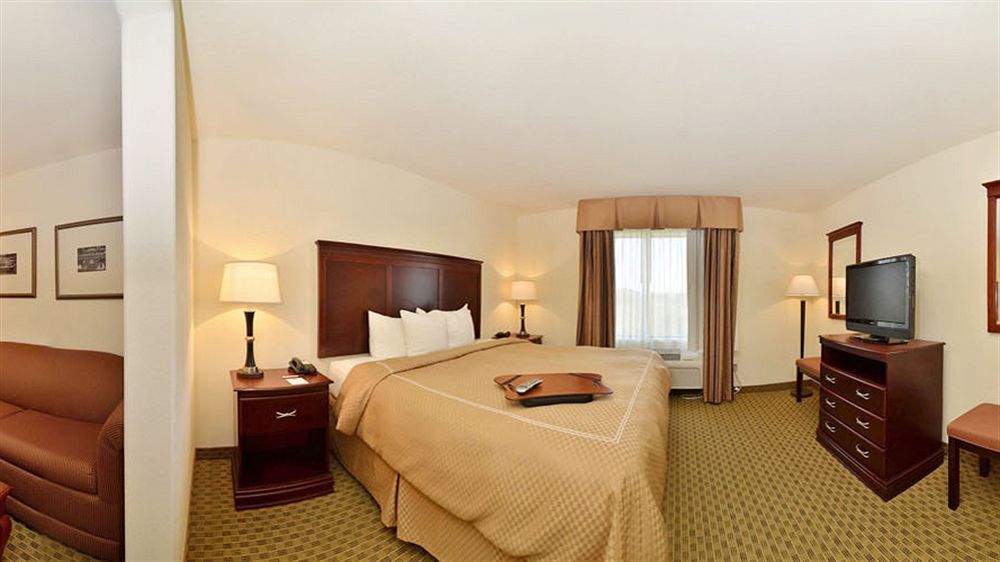Comfort Suites Ennis Zewnętrze zdjęcie