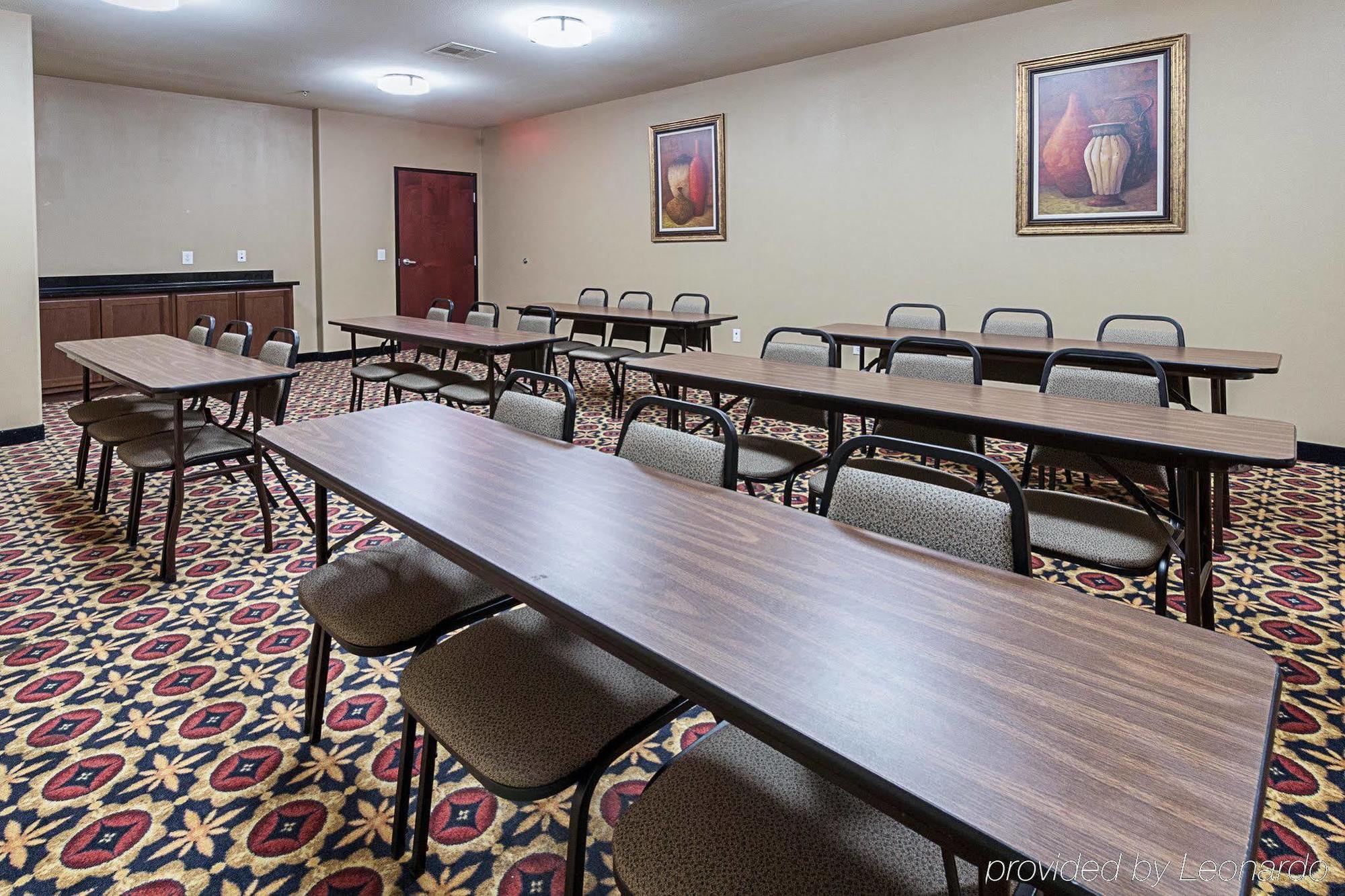 Comfort Suites Ennis Zewnętrze zdjęcie