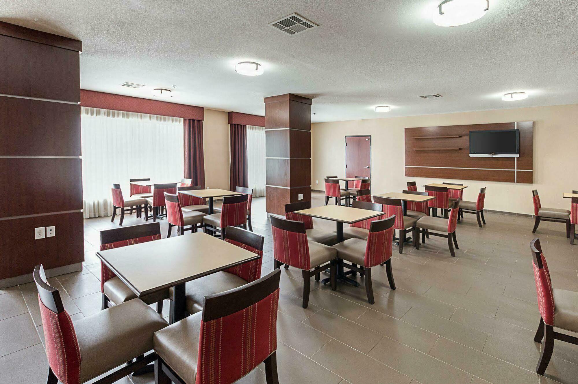 Comfort Suites Ennis Zewnętrze zdjęcie